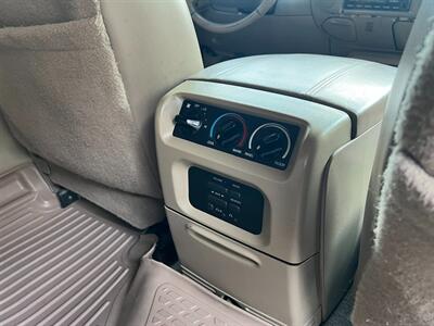 2000 Ford Expedition Eddie Bauer   - Photo 42 - Los Angeles, CA 91306