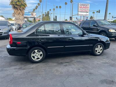 2001 Hyundai ACCENT GL   - Photo 6 - Los Angeles, CA 91306