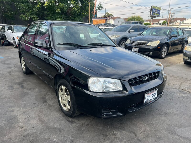 2001 Hyundai ACCENT GL - Photo 1 - Los Angeles, CA 91306