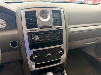 2009 Chrysler 300 LX   - Photo 46 - Los Angeles, CA 91306