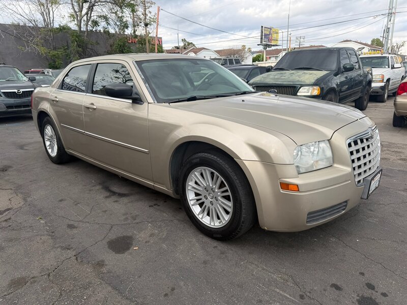 2009 Chrysler 300 LX  