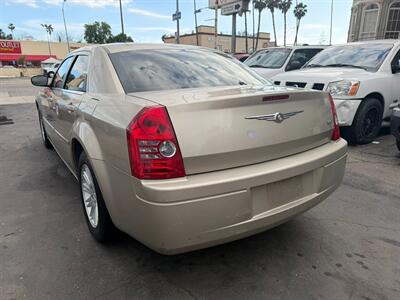 2009 Chrysler 300 LX   - Photo 32 - Los Angeles, CA 91306