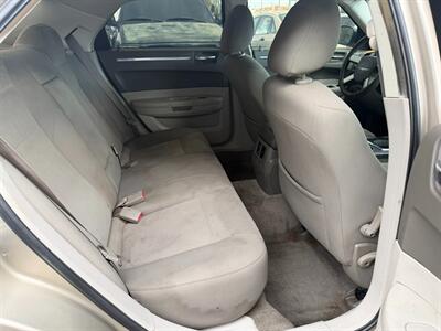 2009 Chrysler 300 LX   - Photo 20 - Los Angeles, CA 91306