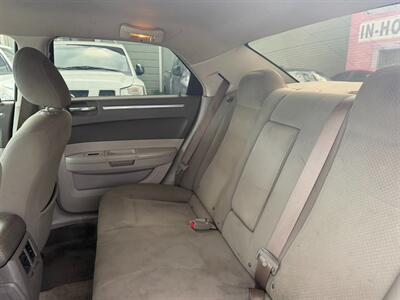 2009 Chrysler 300 LX   - Photo 19 - Los Angeles, CA 91306