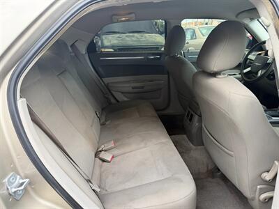 2009 Chrysler 300 LX   - Photo 42 - Los Angeles, CA 91306