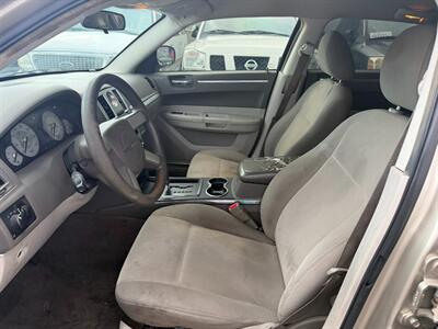 2009 Chrysler 300 LX   - Photo 17 - Los Angeles, CA 91306