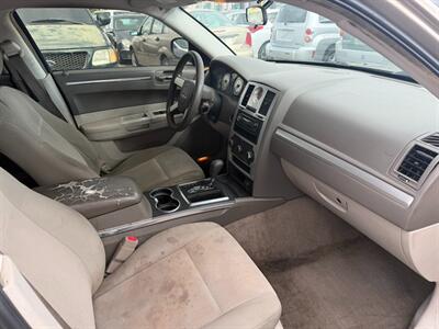 2009 Chrysler 300 LX   - Photo 23 - Los Angeles, CA 91306