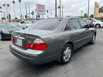 2003 Toyota Avalon XLS   - Photo 8 - Los Angeles, CA 91306