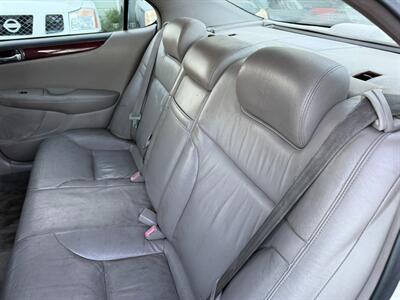 2002 Lexus ES 300   - Photo 71 - Los Angeles, CA 91306
