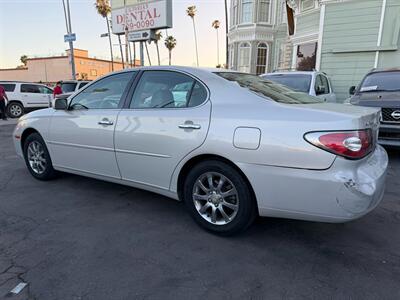 2002 Lexus ES 300   - Photo 10 - Los Angeles, CA 91306