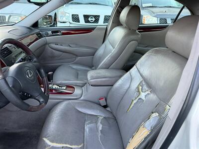 2002 Lexus ES 300   - Photo 17 - Los Angeles, CA 91306