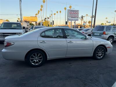 2002 Lexus ES 300   - Photo 5 - Los Angeles, CA 91306