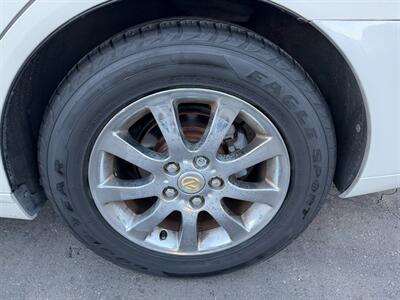 2002 Lexus ES 300   - Photo 13 - Los Angeles, CA 91306