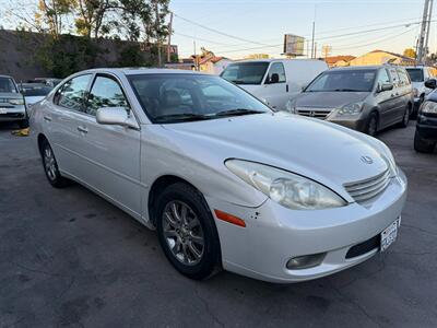 2002 Lexus ES 300   - Photo 1 - Los Angeles, CA 91306