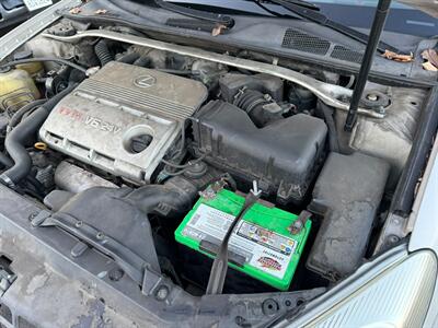 2002 Lexus ES 300   - Photo 56 - Los Angeles, CA 91306