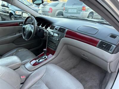 2002 Lexus ES 300   - Photo 40 - Los Angeles, CA 91306