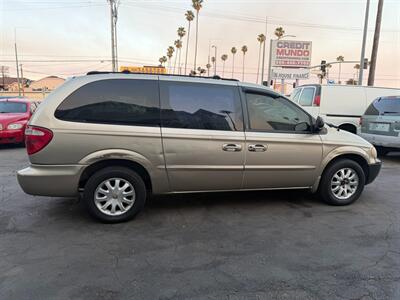2002 Chrysler Town and Country EX   - Photo 5 - Los Angeles, CA 91306