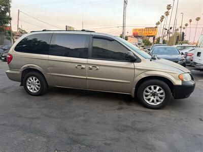 2002 Chrysler Town and Country EX   - Photo 4 - Los Angeles, CA 91306