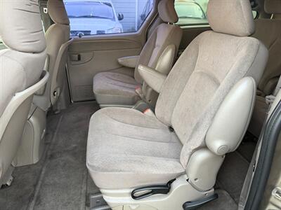 2002 Chrysler Town and Country EX   - Photo 18 - Los Angeles, CA 91306