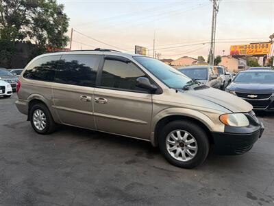 2002 Chrysler Town and Country EX   - Photo 3 - Los Angeles, CA 91306