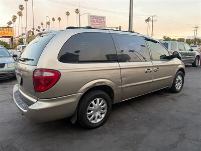 2002 Chrysler Town and Country EX   - Photo 34 - Los Angeles, CA 91306