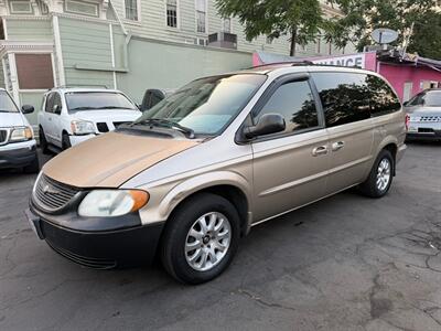 2002 Chrysler Town and Country EX   - Photo 12 - Los Angeles, CA 91306