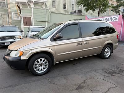 2002 Chrysler Town and Country EX   - Photo 27 - Los Angeles, CA 91306