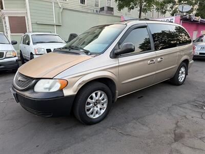 2002 Chrysler Town and Country EX   - Photo 26 - Los Angeles, CA 91306