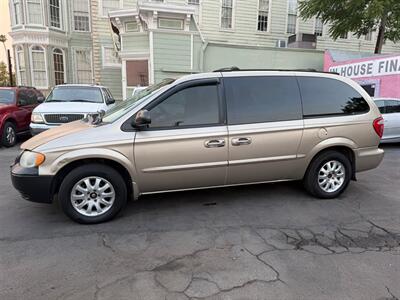 2002 Chrysler Town and Country EX   - Photo 28 - Los Angeles, CA 91306