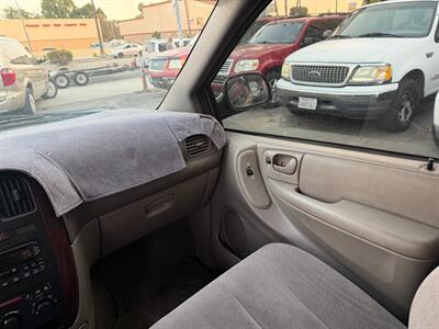 2002 Chrysler Town and Country EX   - Photo 22 - Los Angeles, CA 91306