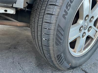 2007 Dodge Durango SLT   - Photo 14 - Los Angeles, CA 91306