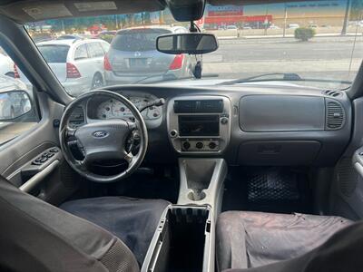 2002 Ford Explorer Sport Trac   - Photo 45 - Los Angeles, CA 91306