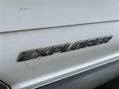 2002 Ford Explorer Sport Trac   - Photo 37 - Los Angeles, CA 91306
