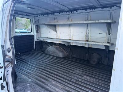 2000 Chevrolet Express G2500   - Photo 43 - Los Angeles, CA 91306