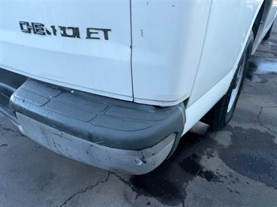 2000 Chevrolet Express G2500   - Photo 65 - Los Angeles, CA 91306