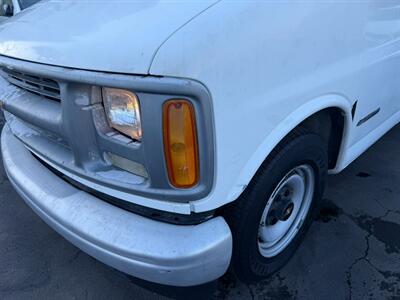 2000 Chevrolet Express G2500   - Photo 58 - Los Angeles, CA 91306