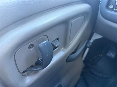2000 Chevrolet Express G2500   - Photo 50 - Los Angeles, CA 91306