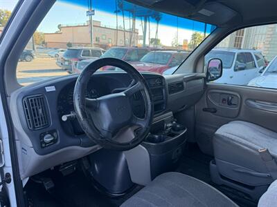 2000 Chevrolet Express G2500   - Photo 16 - Los Angeles, CA 91306