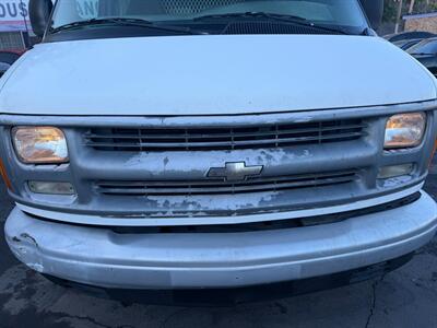 2000 Chevrolet Express G2500   - Photo 71 - Los Angeles, CA 91306