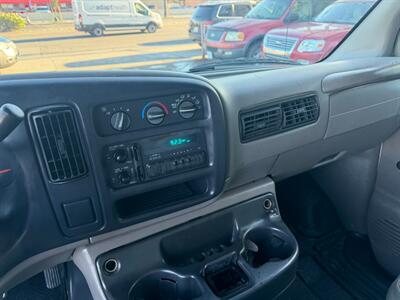 2000 Chevrolet Express G2500   - Photo 23 - Los Angeles, CA 91306