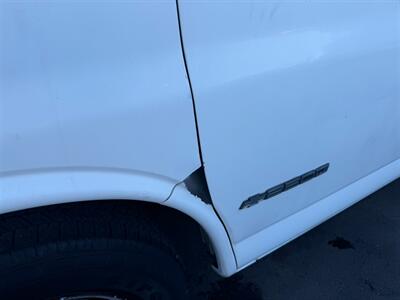2000 Chevrolet Express G2500   - Photo 59 - Los Angeles, CA 91306