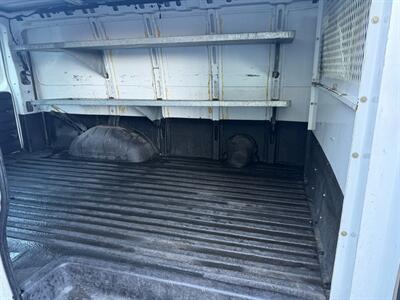 2000 Chevrolet Express G2500   - Photo 21 - Los Angeles, CA 91306