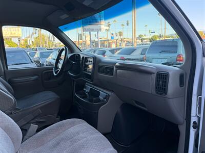 2000 Chevrolet Express G2500   - Photo 41 - Los Angeles, CA 91306
