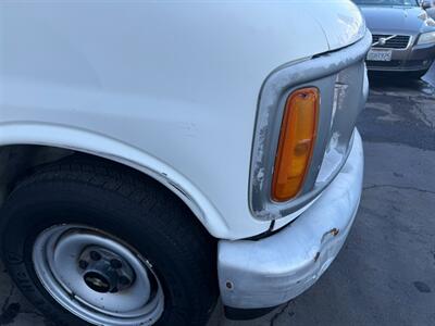 2000 Chevrolet Express G2500   - Photo 70 - Los Angeles, CA 91306