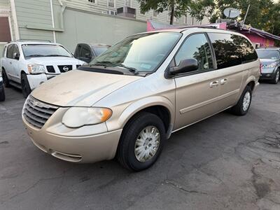 2006 Chrysler Town and Country LX - Photo 26 - Los Angeles, CA 91306