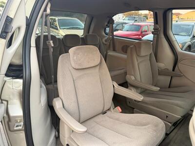 2006 Chrysler Town and Country LX - Photo 43 - Los Angeles, CA 91306