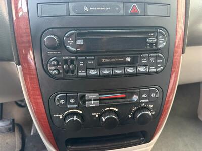 2006 Chrysler Town and Country LX - Photo 49 - Los Angeles, CA 91306