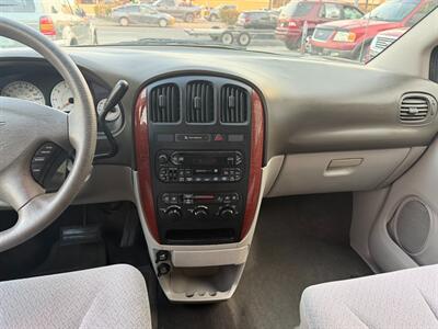 2006 Chrysler Town and Country LX - Photo 23 - Los Angeles, CA 91306