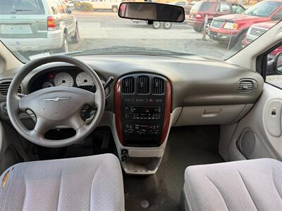 2006 Chrysler Town and Country LX - Photo 21 - Los Angeles, CA 91306