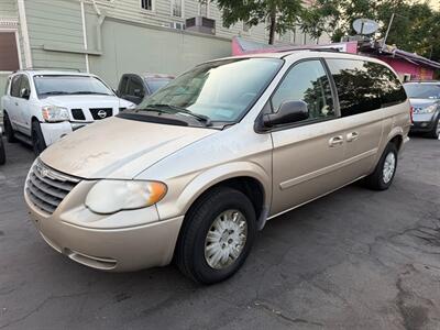2006 Chrysler Town and Country LX - Photo 12 - Los Angeles, CA 91306
